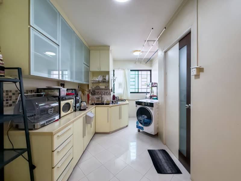753 Yishun Street 72, 753 Yishun Street 72, 2 Bedrooms, 840 sqft, HDB Flat For Rent, by Kelvin Chua, 500140490 - Kitchen - PropertyGuru.com.sg