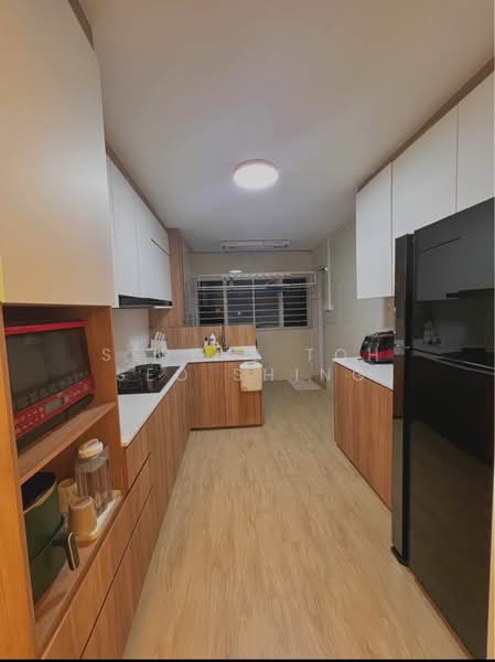 157 Ang Mo Kio Avenue 4, 157 Ang Mo Kio Avenue 4, Room Rental, 180 sqft, HDB Flat For Rent, by Serene Toh Seo Shing, 500140509 - Kitchen - PropertyGuru.com.sg