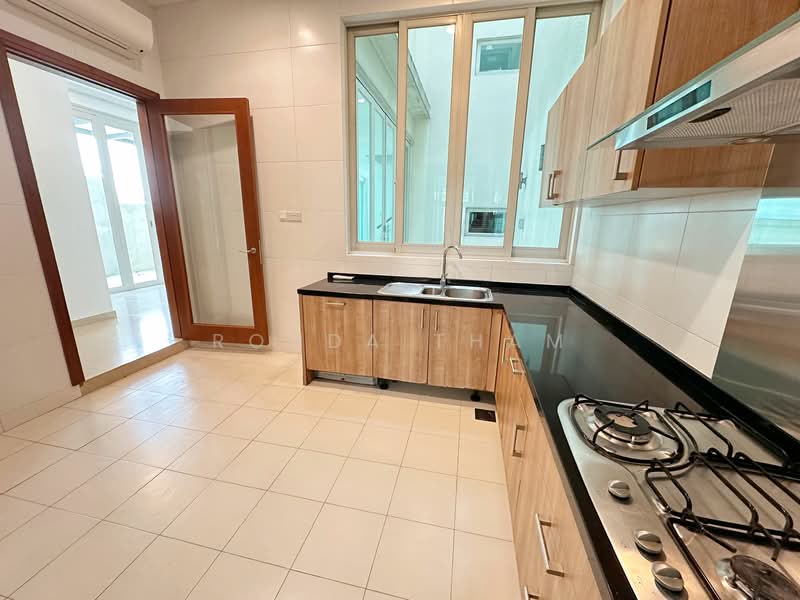 Namly Crescent, Namly Crescent, 5 Bedrooms, 4,400 sqft, Detached House For Rent, by Ronda Tham, 500140510 - Kitchen - PropertyGuru.com.sg