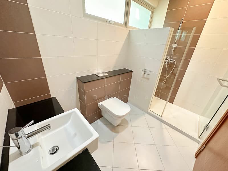 Namly Crescent, Namly Crescent, 5 Bedrooms, 4,400 sqft, Detached House For Rent, by Ronda Tham, 500140510 - Bathroom - PropertyGuru.com.sg