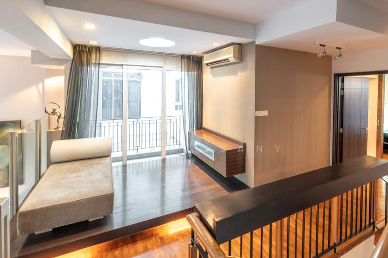 The Springside, Springside Walk, 5 Bedrooms, 2,491 sqft, Terraced House For Sale, by Sharon Jany, 500140518 - Living Room - PropertyGuru.com.sg