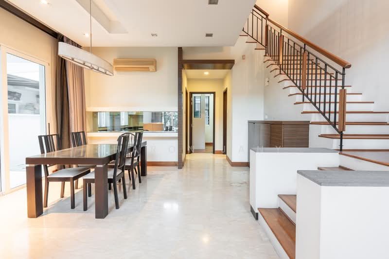 The Springside, Springside Walk, 5 Bedrooms, 2,491 sqft, Terraced House For Sale, by Sharon Jany, 500140518 - Dining Room - PropertyGuru.com.sg