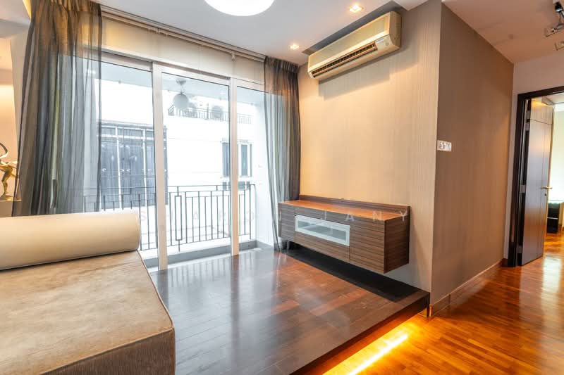 The Springside, Springside Walk, 5 Bedrooms, 2,491 sqft, Terraced House For Sale, by Sharon Jany, 500140518 - Living Room - PropertyGuru.com.sg