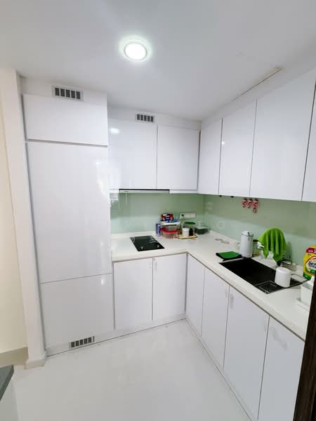 Everitt Edge, 83 Joo Chiat Place, 1 Bedroom, 431 sqft, Condominium For Sale, by Mark Yeo (杨复中), 500140531 - Kitchen - PropertyGuru.com.sg