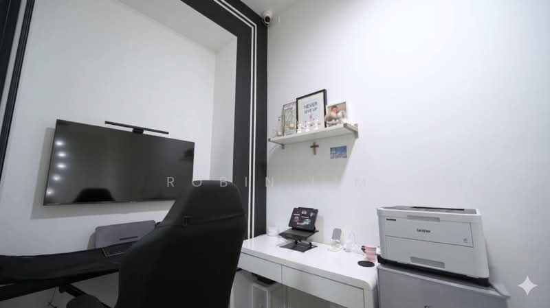 Forte Suites, 88 Mergui Road, 3 Bedrooms, 1,141 sqft, Condominium For Sale, by Robin Lim, 500140545 - 2nd Level Study Area - PropertyGuru.com.sg