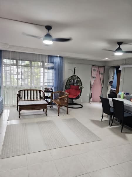 664C Jurong West Street 64, 664C Jurong West Street 64, 3 Bedrooms, 1,182 sqft, HDB Flat For Sale, by Norsila Ghazali, 500140547 - Living Room - PropertyGuru.com.sg