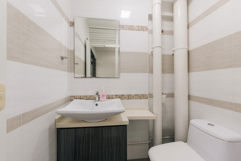 542 Bukit Batok Street 52, 542 Bukit Batok Street 52, 3 Bedrooms, 1,572 sqft, HDB Flat For Sale, by Josephine Chee, 500140555 - Bathroom - PropertyGuru.com.sg