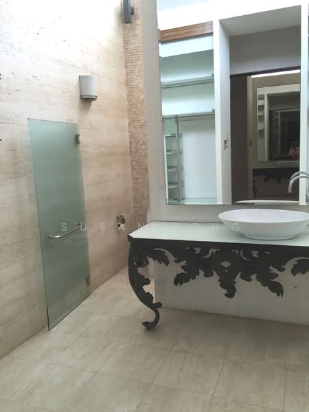 Trevose 12, Trevose Crescent, 4 Bedrooms, 9,300 sqft, Detached House For Rent, by Susan Tong, 500140558 - Bathroom - PropertyGuru.com.sg