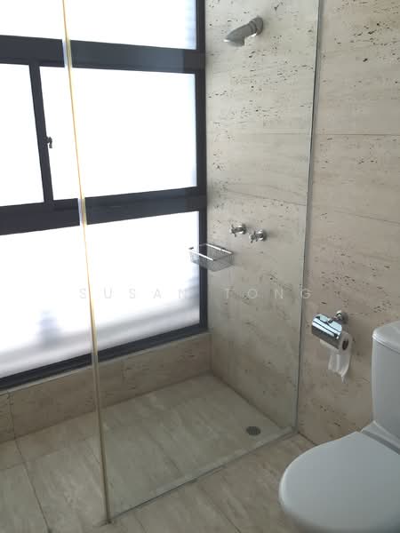 Trevose 12, Trevose Crescent, 4 Bedrooms, 9,300 sqft, Detached House For Rent, by Susan Tong, 500140558 - Bathroom - PropertyGuru.com.sg