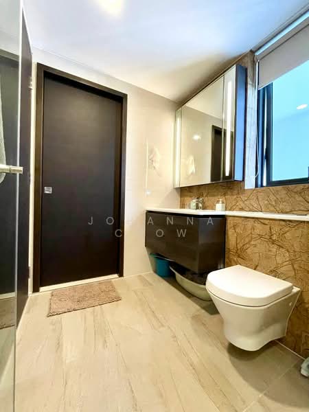 Sims Urban Oasis, 2 Sims Drive, 2 Bedrooms, 624 sqft, Condominium For Rent, by Johanna Chow, 500140565 - Bathroom - PropertyGuru.com.sg