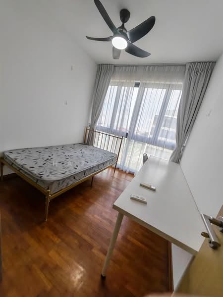 SkyPark Residences, 5 Sembawang Crescent, 4 Bedrooms, 1,302 sqft, Executive Condominium For Sale, by Hazel Toh, 500140566 - Bedroom - PropertyGuru.com.sg