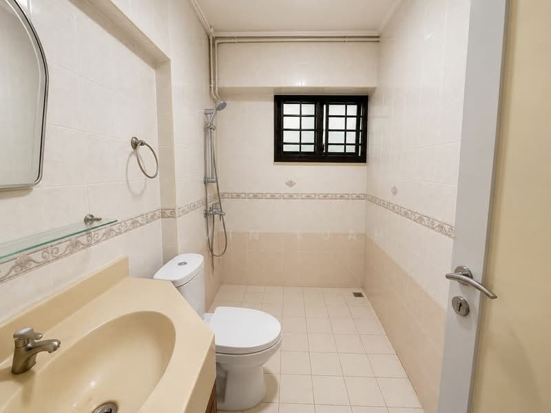 520 Woodlands Drive 14, 520 Woodlands Drive 14, 3 Bedrooms, 1,130 sqft, HDB Flat For Sale, by Kavin Kuah, 500140578 - Bathroom - PropertyGuru.com.sg