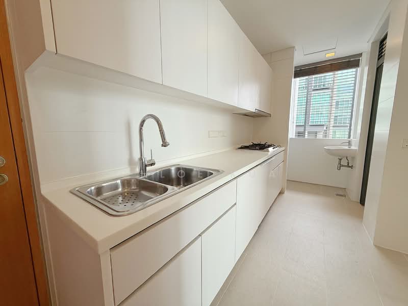 Skypark @ Somerset, 22 Saint Thomas Walk, 4 Bedrooms, 3,347 sqft, Apartment For Rent, by Chloe Kua, 500140586 - Kitchen - PropertyGuru.com.sg