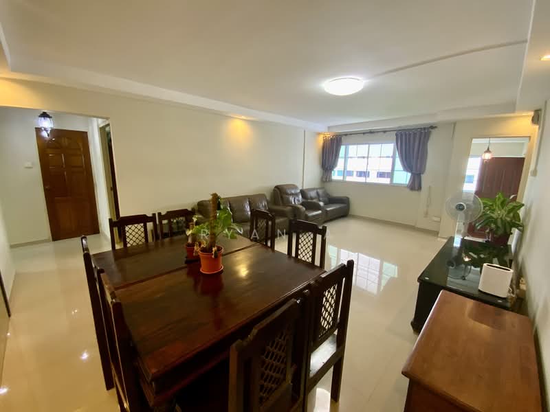 164 Tampines Street 12, 164 Tampines Street 12, 3 Bedrooms, 1,141 sqft, HDB Flat For Sale, by Ryan A, 500140594 - Living Room - PropertyGuru.com.sg