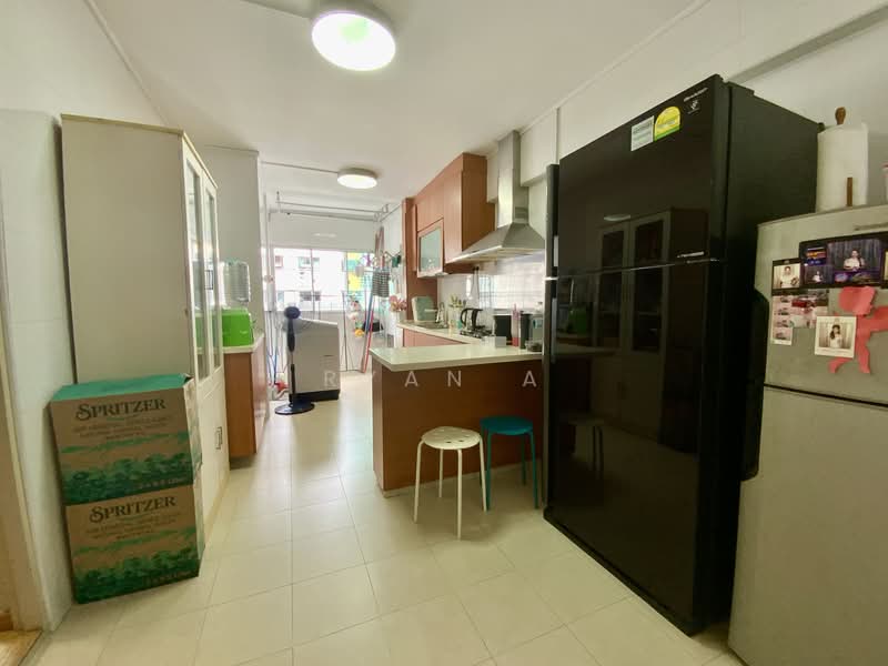 164 Tampines Street 12, 164 Tampines Street 12, 3 Bedrooms, 1,141 sqft, HDB Flat For Sale, by Ryan A, 500140594 - Kitchen - PropertyGuru.com.sg