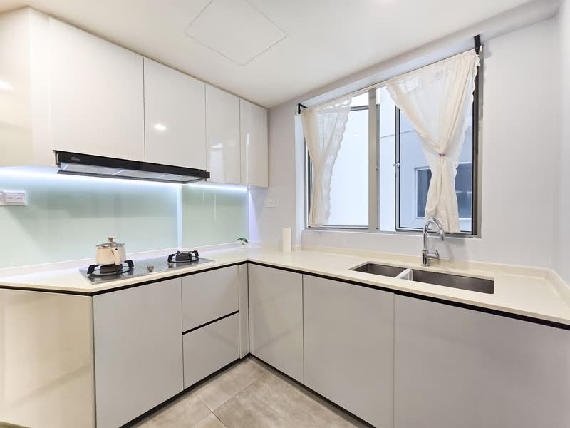 The Bayshore, 28 Bayshore Road, 2 Bedrooms, 980 sqft, Condominium For Sale, by Zhi Wei Tan, 500140596 - Kitchen - PropertyGuru.com.sg