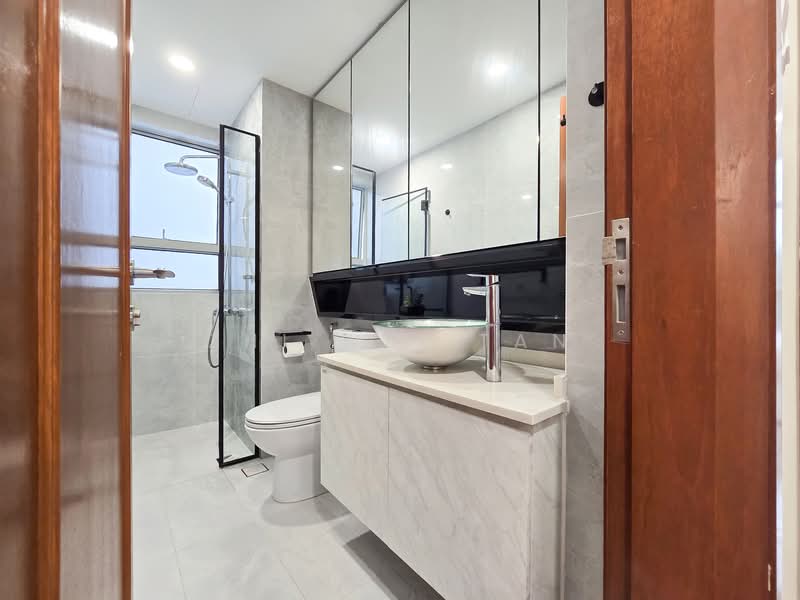 The Bayshore, 28 Bayshore Road, 2 Bedrooms, 980 sqft, Condominium For Sale, by Zhi Wei Tan, 500140596 - Bathroom - PropertyGuru.com.sg