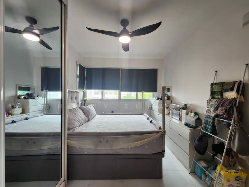 208A Punggol Place, 208A Punggol Place, 2 Bedrooms, 721 sqft, HDB Flat For Sale, by Helmy Subari, 500140608 - Bedroom - PropertyGuru.com.sg