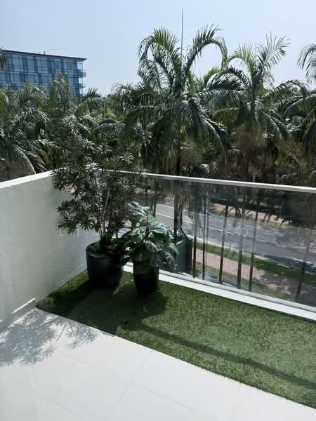 The Residences at W Sentosa Cove, 1 Ocean Way, 3 Bedrooms, 1,658 sqft, Condominium For Sale, by Lim Jia Hao, 500140609 - Balcony - PropertyGuru.com.sg