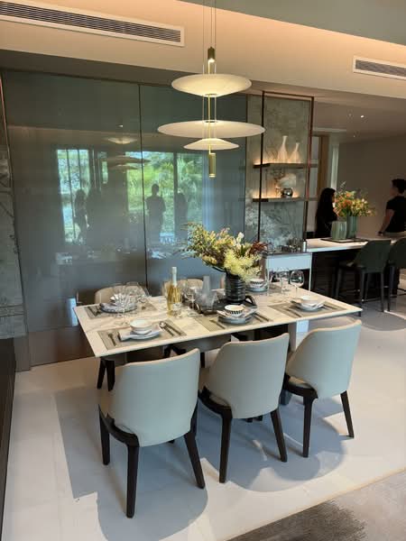 The Residences at W Sentosa Cove, 1 Ocean Way, 3 Bedrooms, 1,658 sqft, Condominium For Sale, by Lim Jia Hao, 500140609 - Dining Room - PropertyGuru.com.sg