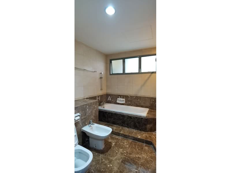 Aspen Heights, 263 River Valley Road, 5 Bedrooms, 2,710 sqft, Condominium For Sale, by Chandra Das, 500140610 - Bathroom - PropertyGuru.com.sg
