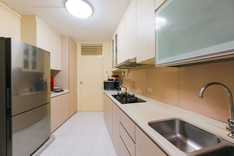 191 Bukit Batok West Avenue 6, 191 Bukit Batok West Avenue 6, 3 Bedrooms, 1,087 sqft, HDB Flat For Sale, by Niko Tan, 500140622 - Kitchen - PropertyGuru.com.sg