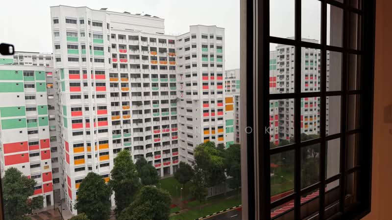 731 Jurong West Street 72, 731 Jurong West Street 72, 2 Bedrooms, 950 sqft, HDB Flat For Rent, by Kelvin Tok, 500140626 - Exterior - PropertyGuru.com.sg