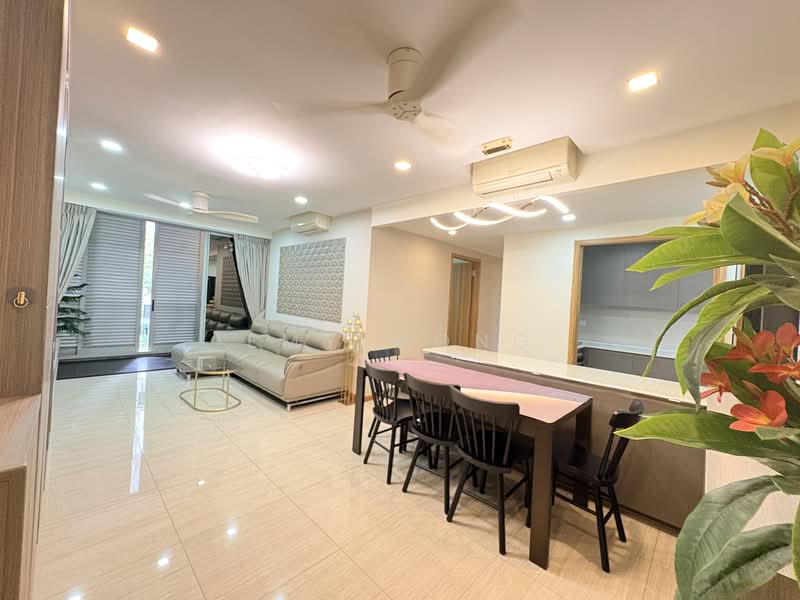 FLO Residence, 11 Punggol Field Walk, 4 Bedrooms, 1,345 sqft, Condominium For Sale, by Emy Wong, 500140633 - Living Room - PropertyGuru.com.sg