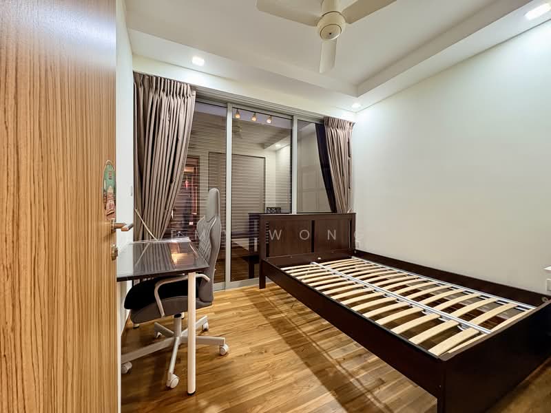FLO Residence, 11 Punggol Field Walk, 4 Bedrooms, 1,345 sqft, Condominium For Sale, by Emy Wong, 500140633 - Bedroom 3 - PropertyGuru.com.sg