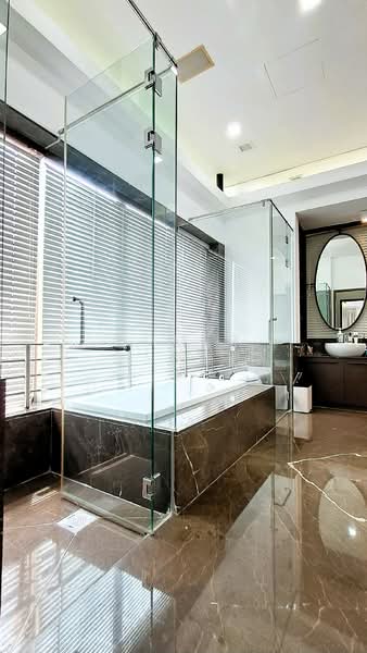 Chatsworth Park, Chatsworth Park, 6 Bedrooms, 15,080 sqft, Good Class Bungalow For Rent, by Homer Lau, 500140635 - Bathroom - PropertyGuru.com.sg