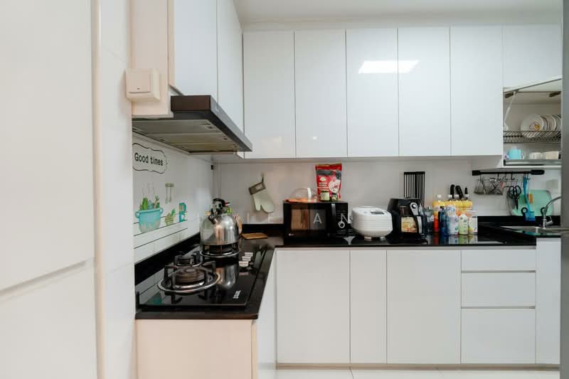 604B Tampines Avenue 9, 604B Tampines Avenue 9, 3 Bedrooms, 990 sqft, HDB Flat For Sale, by Elsie Ang, 500140638 - Kitchen - PropertyGuru.com.sg