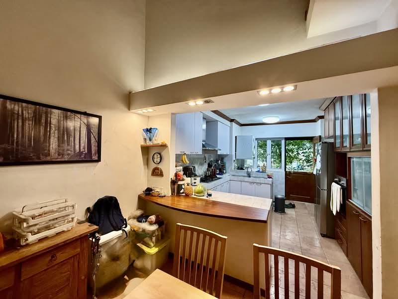 Pine Grove, 1M Pine Grove, 3 Bedrooms, 1,927 sqft, Condominium For Sale, by Alliston Chung, 500140644 - Kitchen - PropertyGuru.com.sg