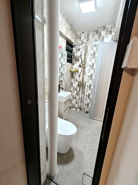 626 Yishun Street 61, 626 Yishun Street 61, Room Rental, 150 sqft, HDB Flat For Rent, by Doris Kang, 500140645 - Bathroom - PropertyGuru.com.sg