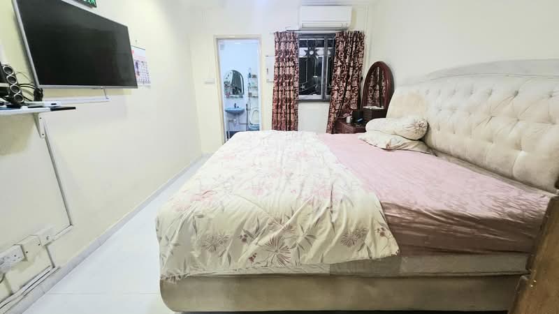 308 Woodlands Avenue 1, 308 Woodlands Avenue 1, 7 Bedrooms, 2,034 sqft, HDB Flat For Sale, by Jose Loh Zhenhao, 500140668 - Bedroom - PropertyGuru.com.sg