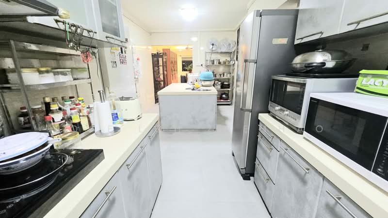 308 Woodlands Avenue 1, 308 Woodlands Avenue 1, 7 Bedrooms, 2,034 sqft, HDB Flat For Sale, by Jose Loh Zhenhao, 500140668 - Kitchen - PropertyGuru.com.sg