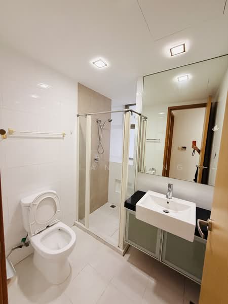 The Calrose, 511 Yio Chu Kang Road, 3 Bedrooms, 2,153 sqft, Condominium For Rent, by Vivian Wang, 500140675 - Bathroom - PropertyGuru.com.sg