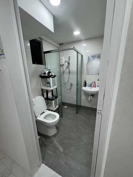 Aquarius By The Park, 1 Bedok Reservoir View, Room Rental, 150 sqft, Condominium For Rent, by Cindy Chew, 500140676 - Bathroom - PropertyGuru.com.sg