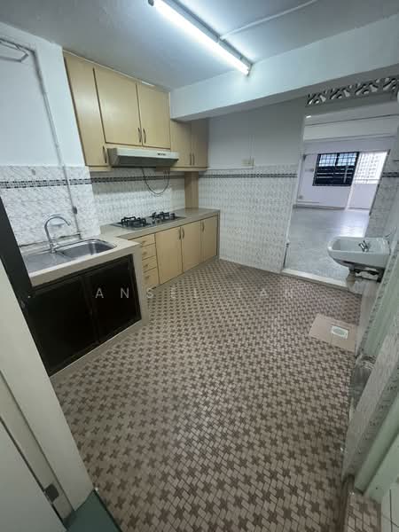 Very High Floor HDB for Sale - 9-min walk to Bedok MRT!, , 2 Bedrooms, 700 sqft, HDB Flat For Sale, by Ansel Tan, 500140678 - Kitchen - PropertyGuru.com.sg