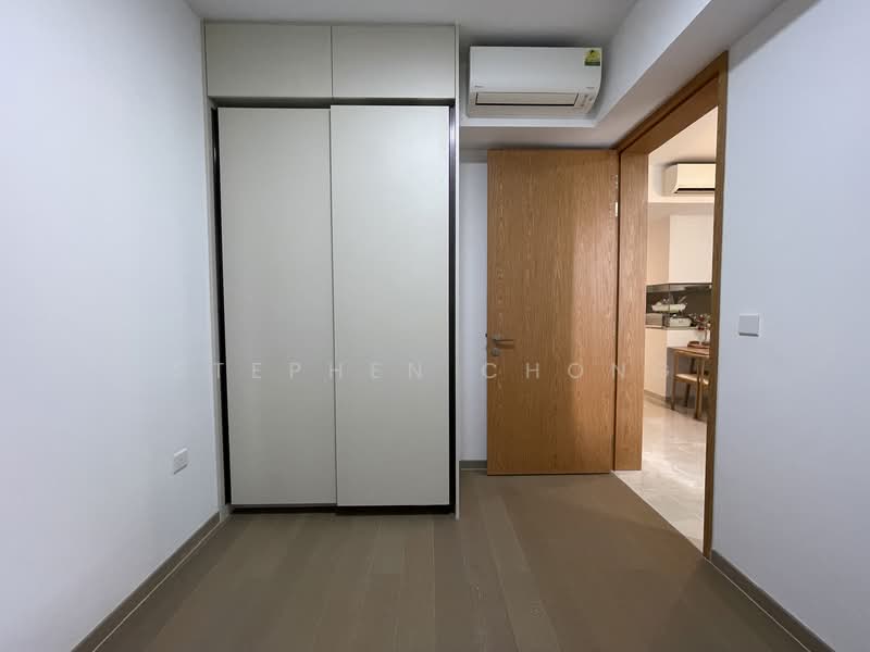 Penrose, 22 Sims Drive, 2 Bedrooms, 700 sqft, Condominium For Sale, by Stephen Chong, 500140695 - Common Bedroom - PropertyGuru.com.sg