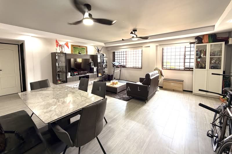 403 Yishun Avenue 6, 403 Yishun Avenue 6, 3 Bedrooms, 1,119 sqft, HDB Flat For Sale, by Azmi Talib, 500140696 - PropertyGuru.com.sg