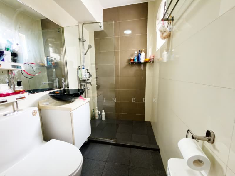 250 Bukit Batok East Avenue 5, 250 Bukit Batok East Avenue 5, 3 Bedrooms, 1,109 sqft, HDB Flat For Sale, by Alvin Bek, 500140702 - Bathroom - PropertyGuru.com.sg
