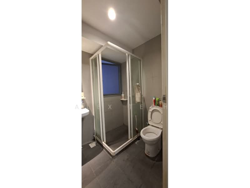 138A Yuan Ching Road, 138A Yuan Ching Road, 2 Bedrooms, 721 sqft, HDB Flat For Sale, by Alex Teoh, 500140704 - Bathroom - PropertyGuru.com.sg