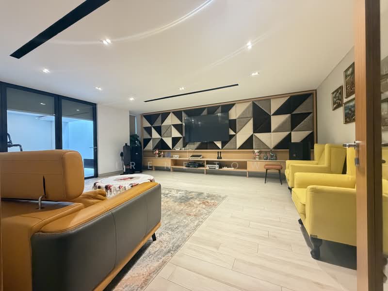 RARE GEM. DETACHED HOUSE with LIFT in DISTRICT 15. 1km to Kong Hwa and Tanjong Katong Primary School, Poole/ Swanage/ Wareham Road/Crescent Road/, 10+ Bedrooms, 10,900 sqft, Detached House For Sale, by Irene Tow, 500140710 - Living Room - PropertyGuru.com.sg