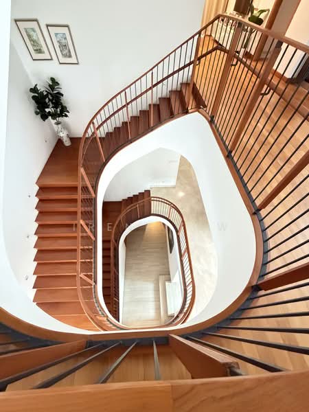 RARE GEM. DETACHED HOUSE with LIFT in DISTRICT 15. 1km to Kong Hwa and Tanjong Katong Primary School, Poole/ Swanage/ Wareham Road/Crescent Road/, 10+ Bedrooms, 10,900 sqft, Detached House For Sale, by Irene Tow, 500140710 - Interior - PropertyGuru.com.sg