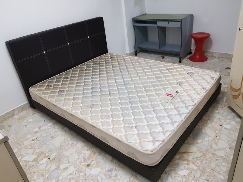 274 Tampines Street 22, 274 Tampines Street 22, 2 Bedrooms, 785 sqft, HDB Flat For Rent, by Shalyn Loh, 500140714 - Bedroom - PropertyGuru.com.sg