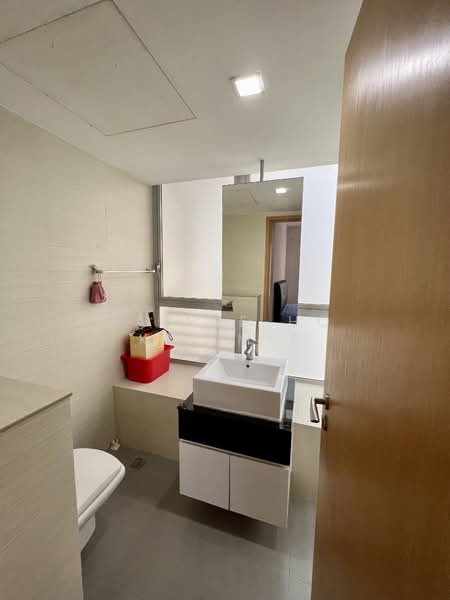 Oasis @ Elias, 60 - 72 Elias Road, 3 Bedrooms, 1,216 sqft, Condominium For Sale, by Jaimie Ho Kit Mie, 500140715 - Bathroom - PropertyGuru.com.sg