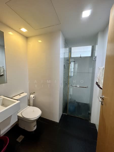 Oasis @ Elias, 60 - 72 Elias Road, 3 Bedrooms, 1,216 sqft, Condominium For Sale, by Jaimie Ho Kit Mie, 500140715 - Bathroom - PropertyGuru.com.sg