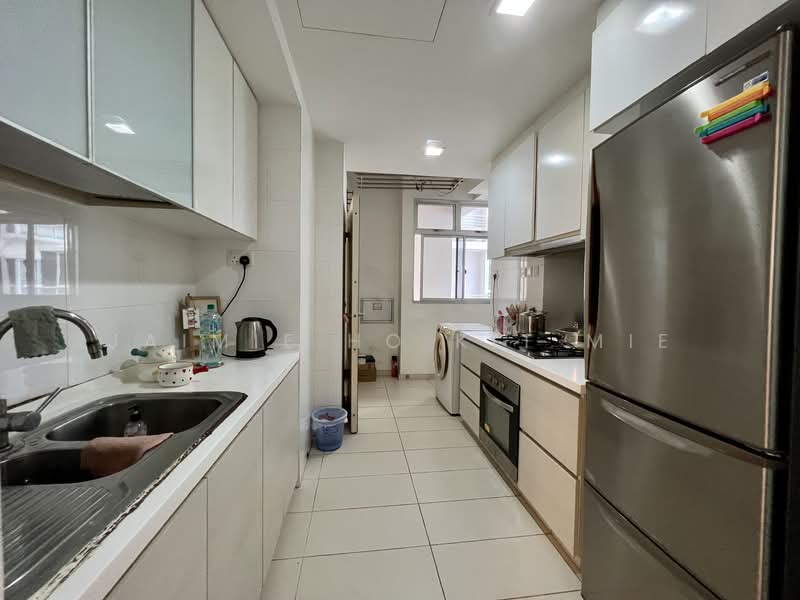 Oasis @ Elias, 60 - 72 Elias Road, 3 Bedrooms, 1,216 sqft, Condominium For Sale, by Jaimie Ho Kit Mie, 500140715 - Kitchen - PropertyGuru.com.sg