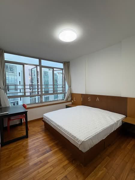 The Lakeshore, 31 Jurong West Street 41, 3 Bedrooms, 1,152 sqft, Condominium For Rent, by Thng Lisa, 500140721 - Bedroom - PropertyGuru.com.sg