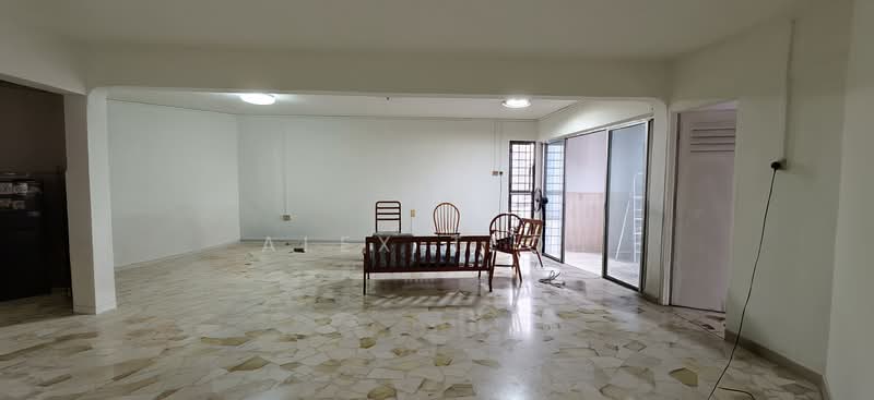 111 Bukit Batok West Avenue 6, 111 Bukit Batok West Avenue 6, 3 Bedrooms, 1,421 sqft, HDB Flat For Sale, by Alex Teoh, 500140728 - Living Room - PropertyGuru.com.sg